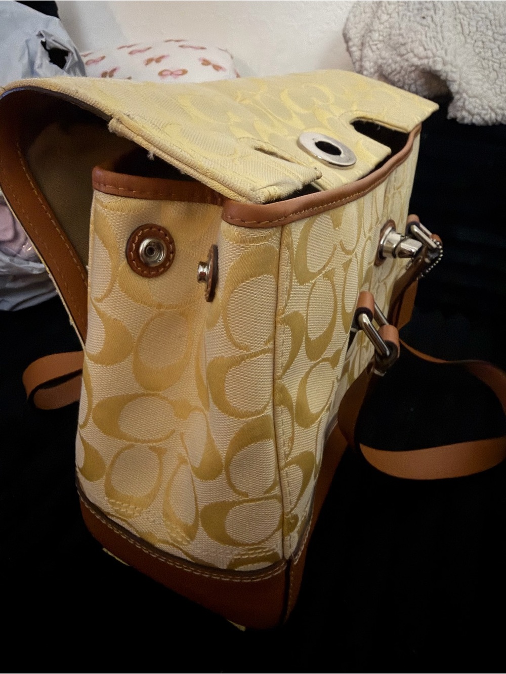 Coach Yellow Signature Canvas Shoulder Bag with Brown Leather Trim - Picture 4 of 7